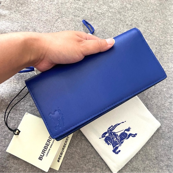 NWT $685 BURBERRY Cobalt Blue Long Folding Leather Wallet - Picture 3 of 12